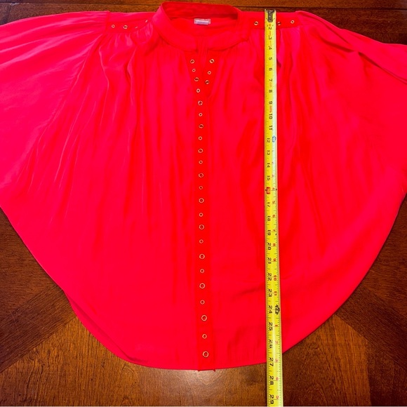 Chicos Womens Red Drape Sleeve Top With Gold Grommet Shirt Size 1 8 Medium - Picture 11 of 12